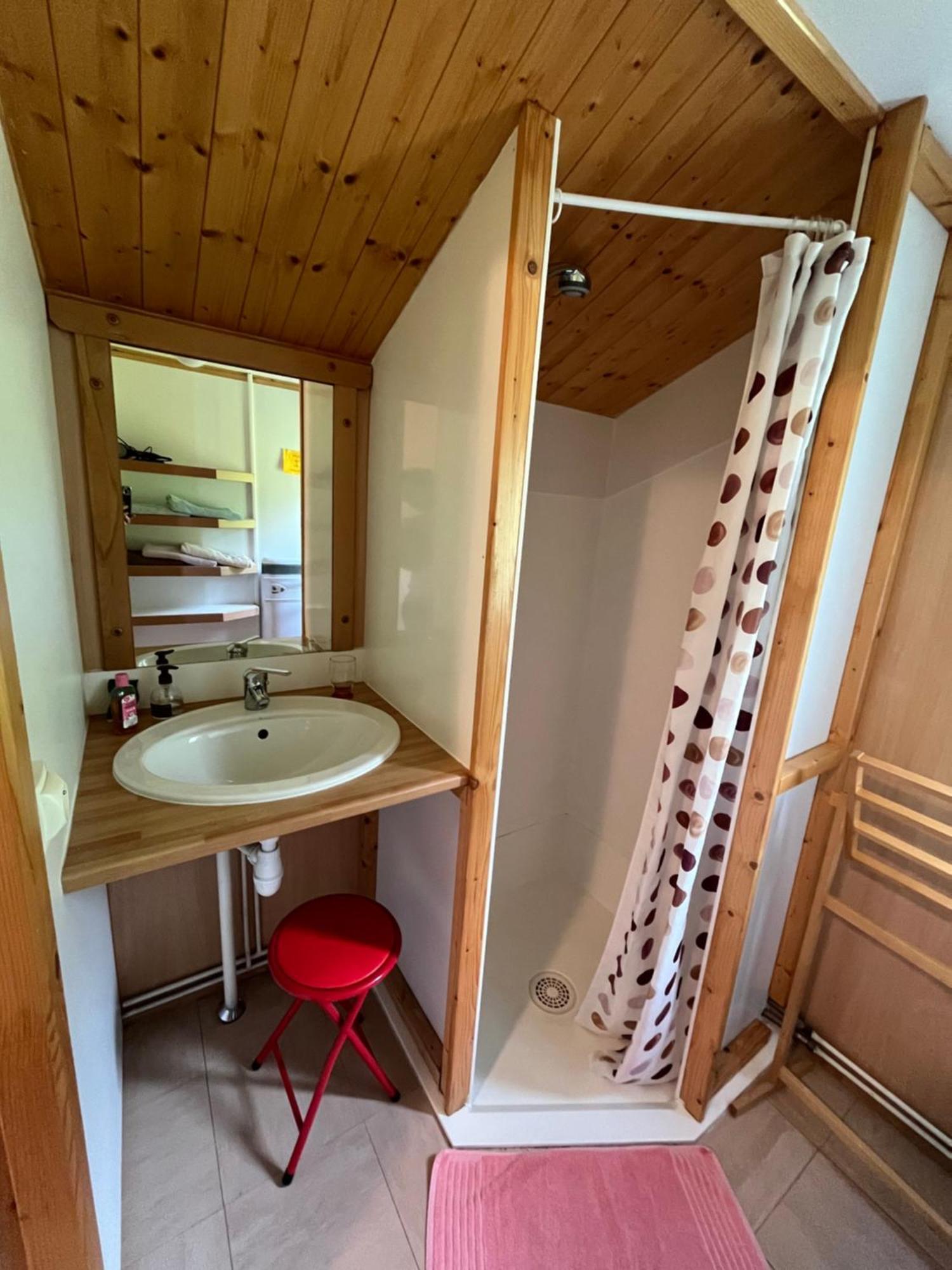 Les Chalets Du Piou Bussieres  Экстерьер фото