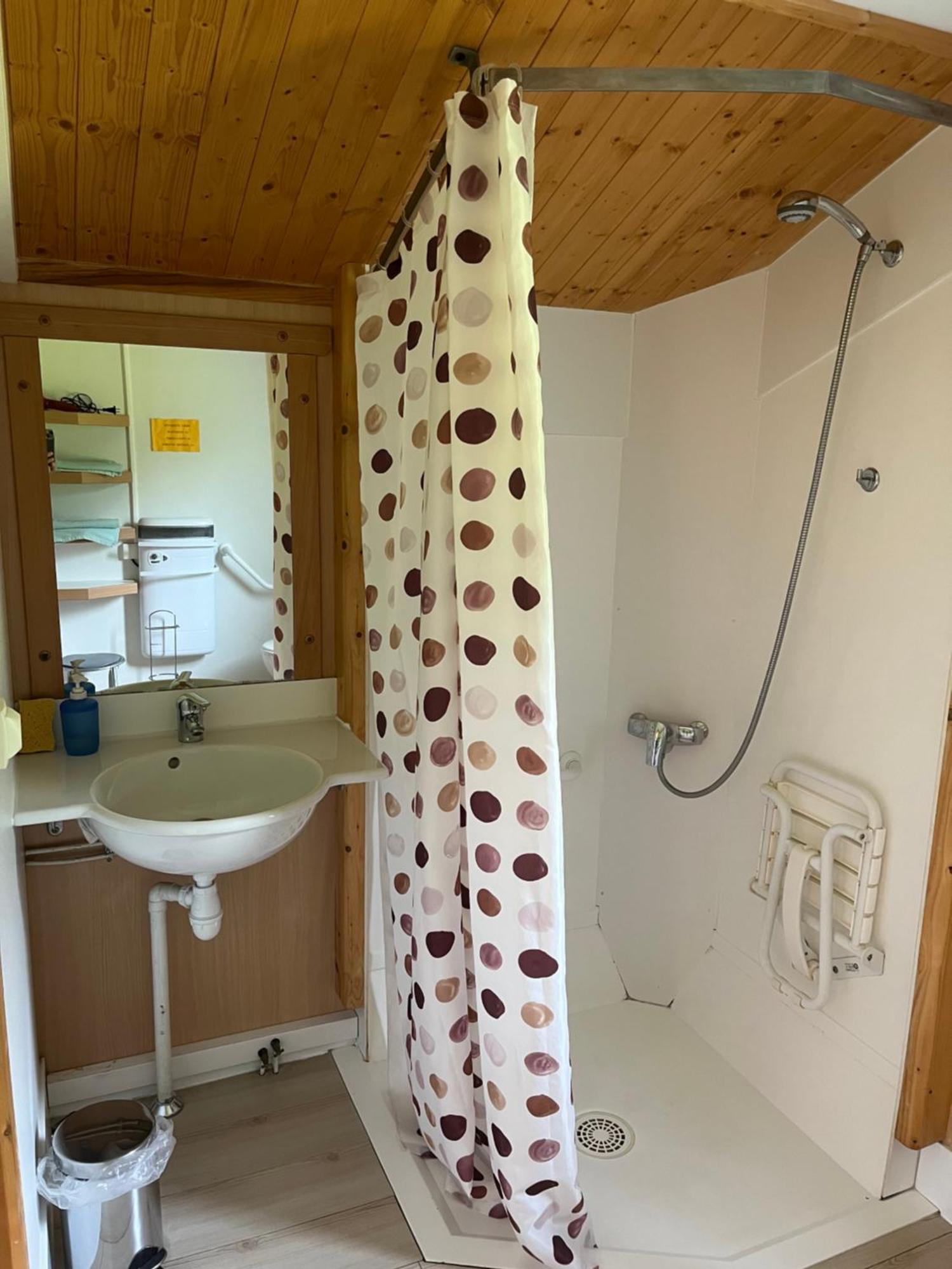 Les Chalets Du Piou Bussieres  Экстерьер фото